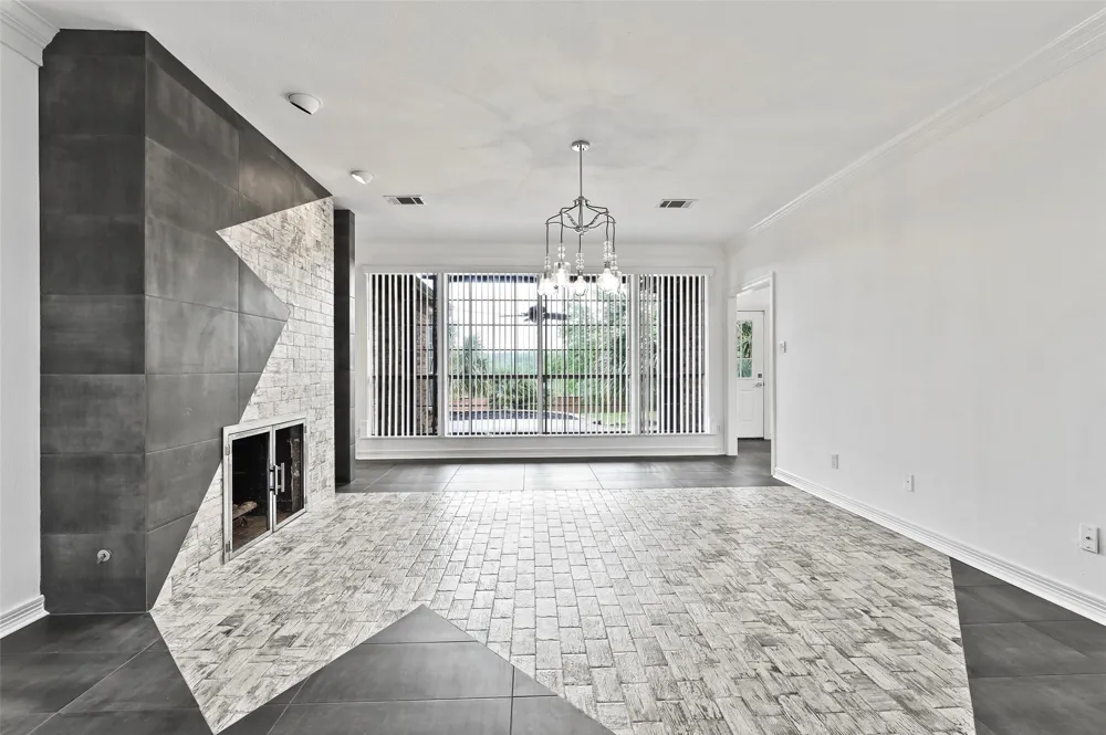 545 Oak Hill Drive Southlake, TX 76092