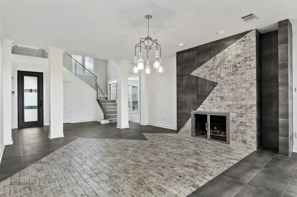 545 Oak Hill Drive Southlake, TX 76092