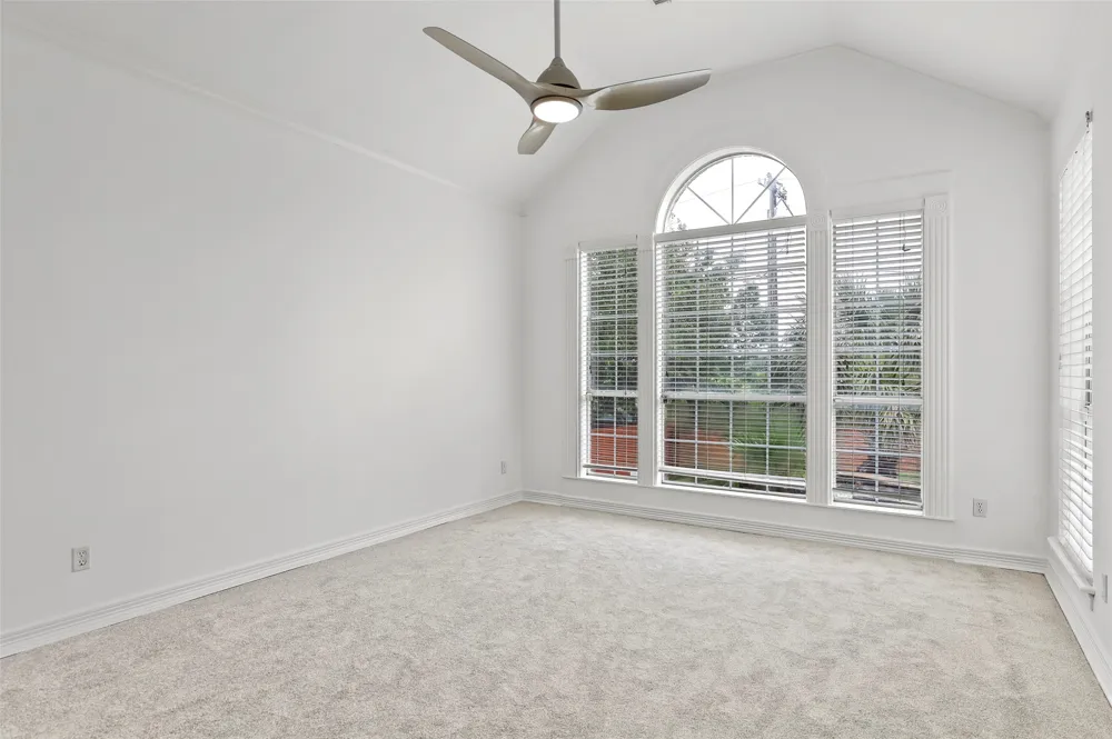 545 Oak Hill Drive Southlake, TX 76092