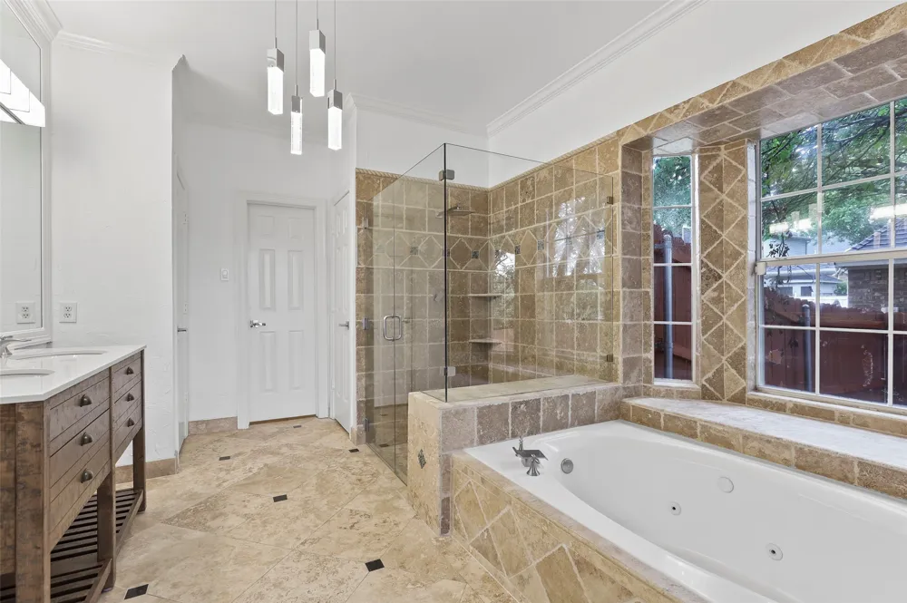 545 Oak Hill Drive Southlake, TX 76092