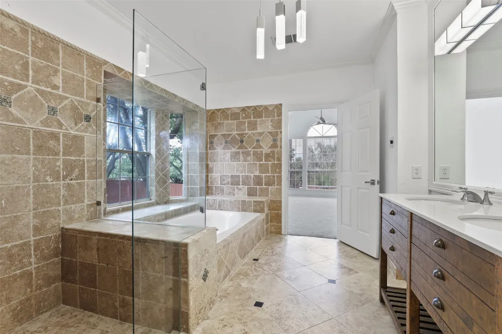 545 Oak Hill Drive Southlake, TX 76092