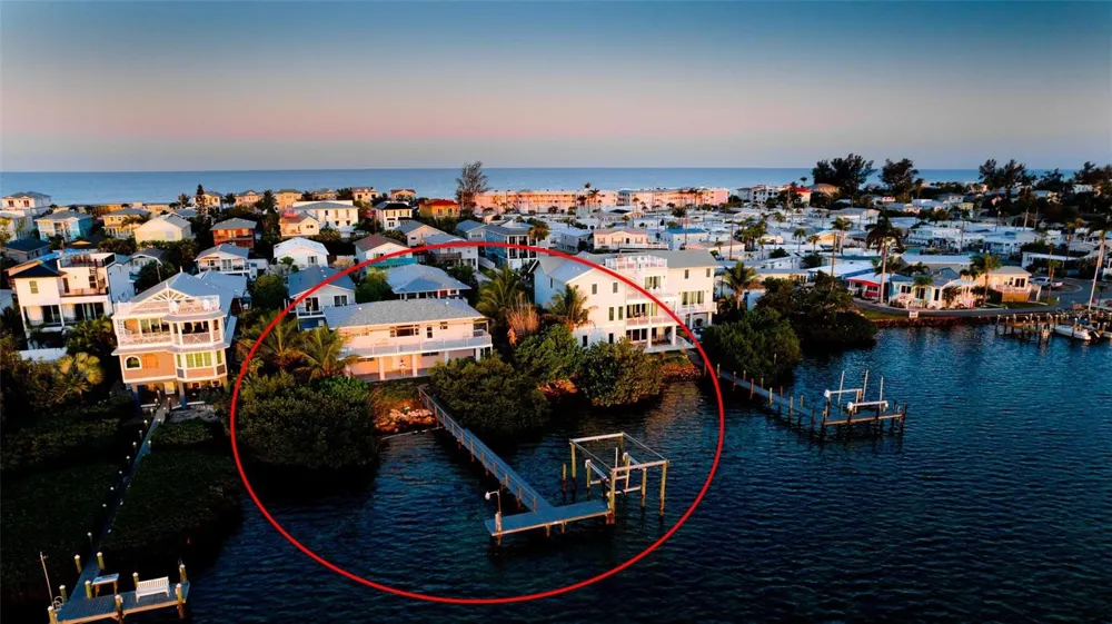 2512 AVENUE A Bradenton Beach, FL 34217