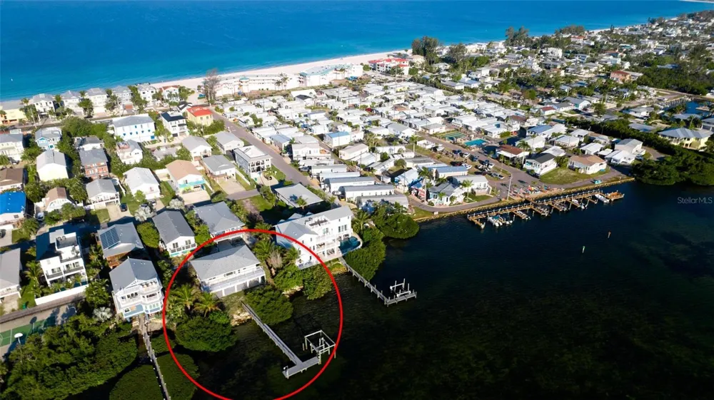 2512 AVENUE A Bradenton Beach, FL 34217