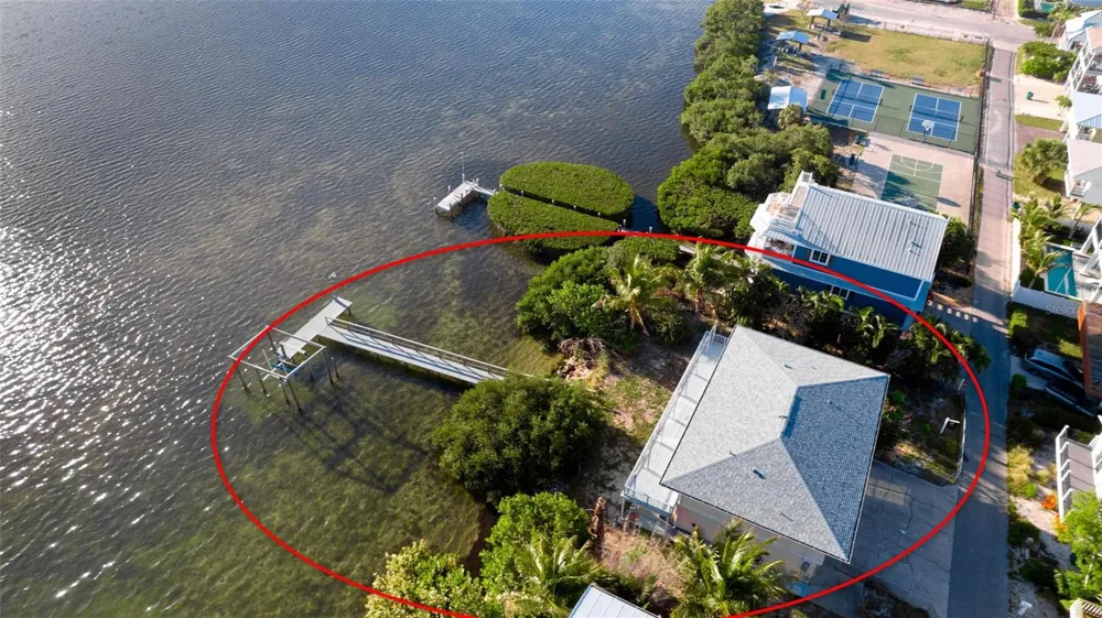 2512 AVENUE A Bradenton Beach, FL 34217
