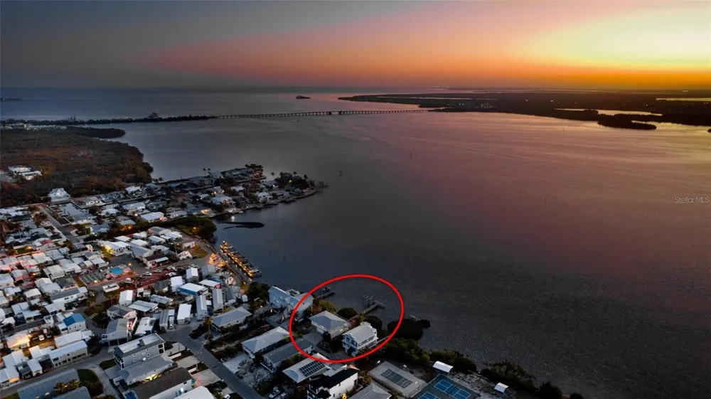 2512 AVENUE A Bradenton Beach, FL 34217
