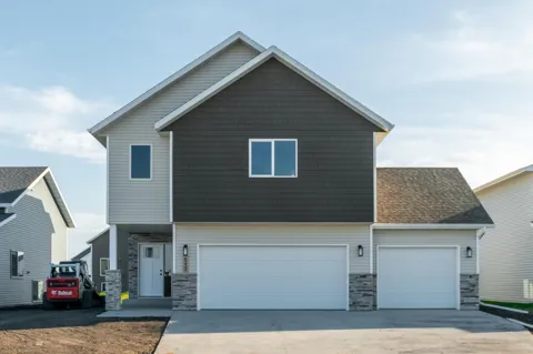 7036 65 STREET S
