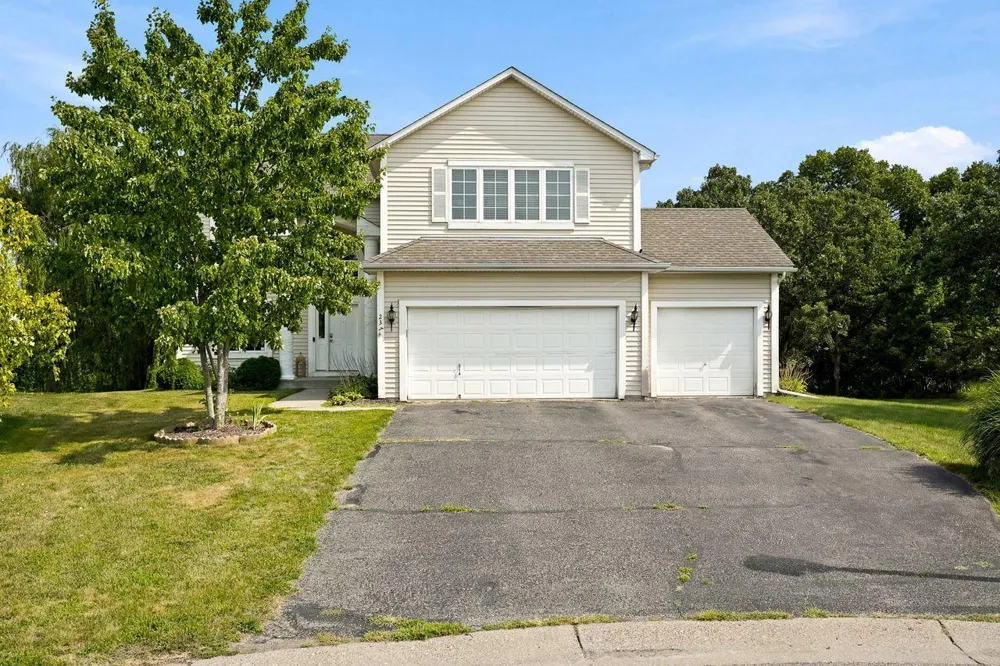237 Adam Circle Carver, MN 55315