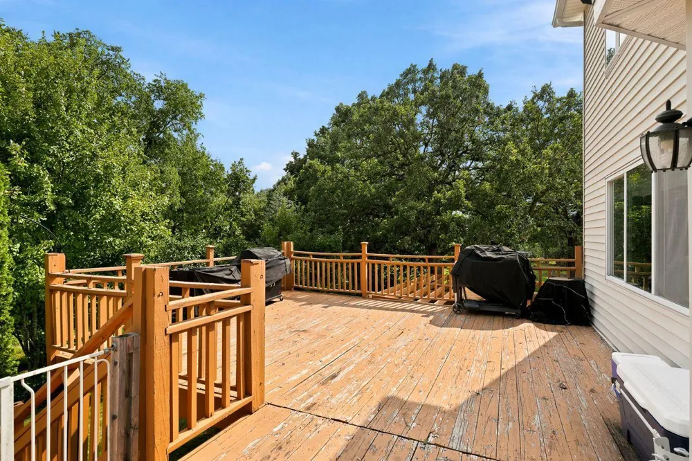 237 Adam Circle Carver, MN 55315