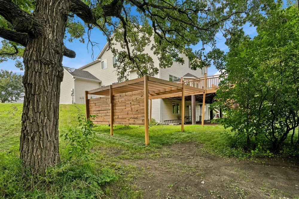 237 Adam Circle Carver, MN 55315