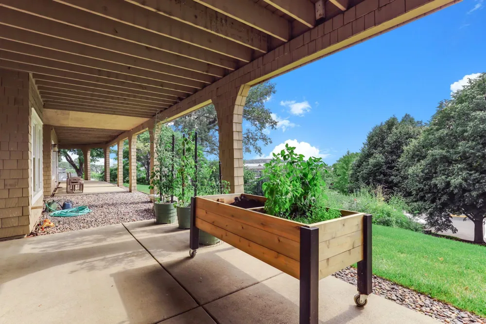 718 Widsten Circle Wayzata, MN 55391