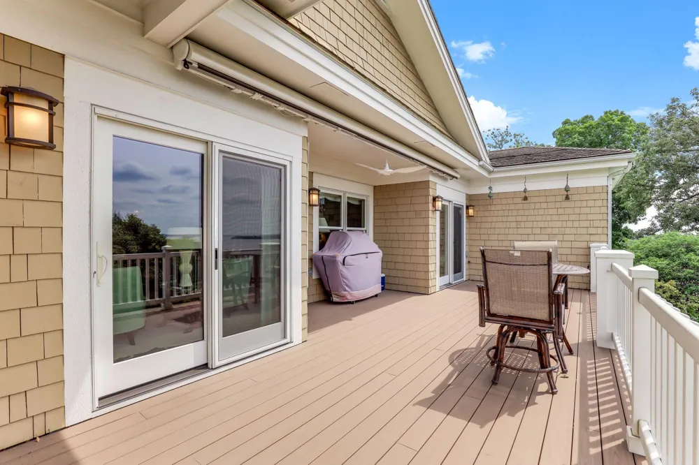 718 Widsten Circle Wayzata, MN 55391