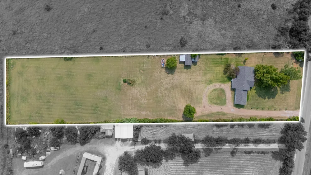 5156 County Road 304 Grandview, TX 76050