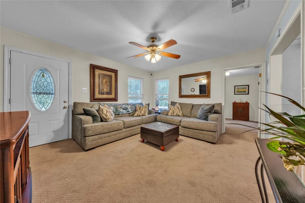 5156 County Road 304 Grandview, TX 76050