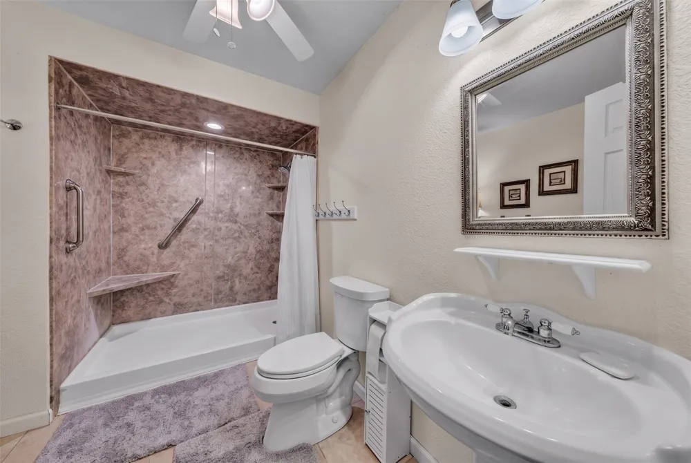 5156 County Road 304 Grandview, TX 76050