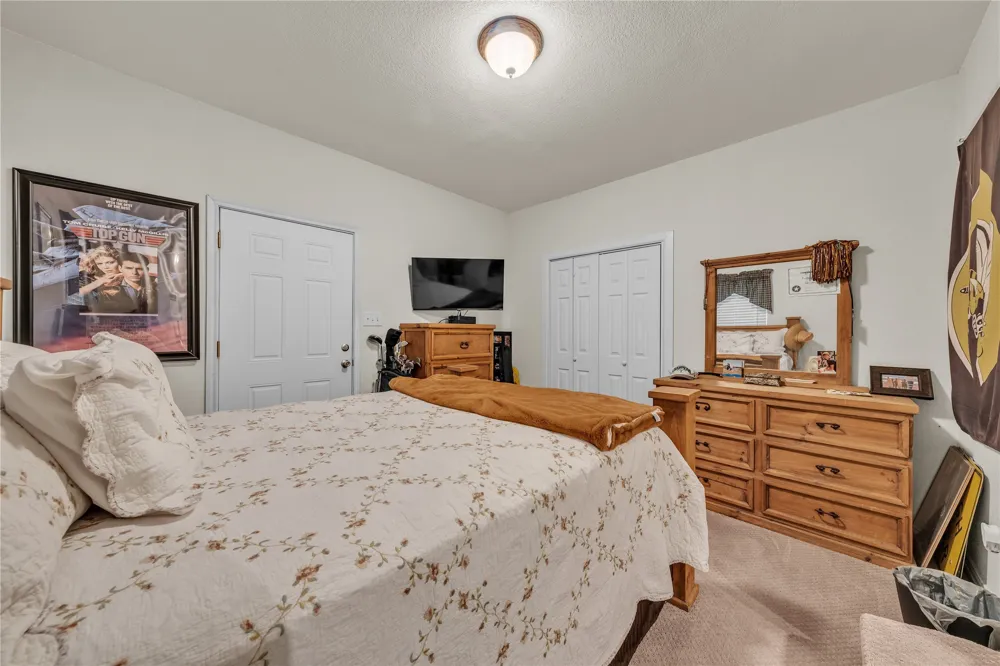 5156 County Road 304 Grandview, TX 76050