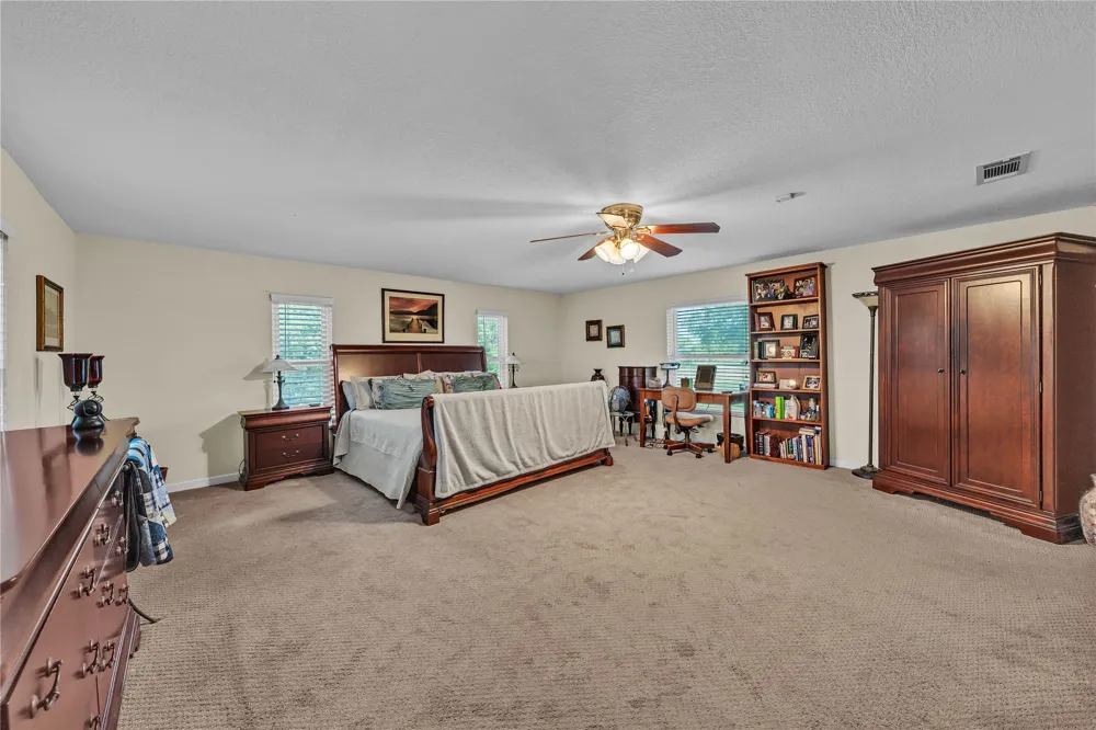 5156 County Road 304 Grandview, TX 76050