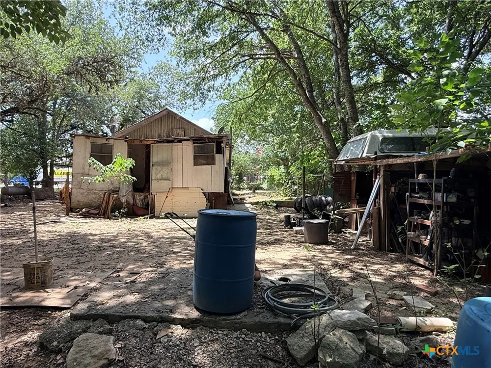 1414 Main Street Blanco, TX 78606
