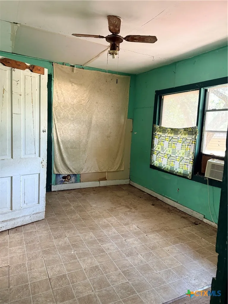 1414 Main Street Blanco, TX 78606