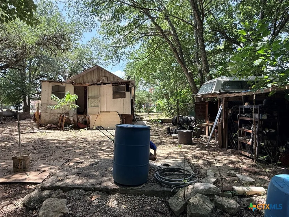 1414 Main Street Blanco, TX 78606