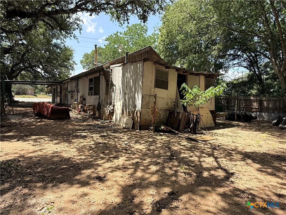 1414 Main Street Blanco, TX 78606