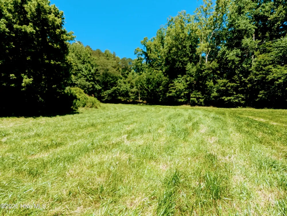 169 E Vineyard Road Hayesville, NC 28904