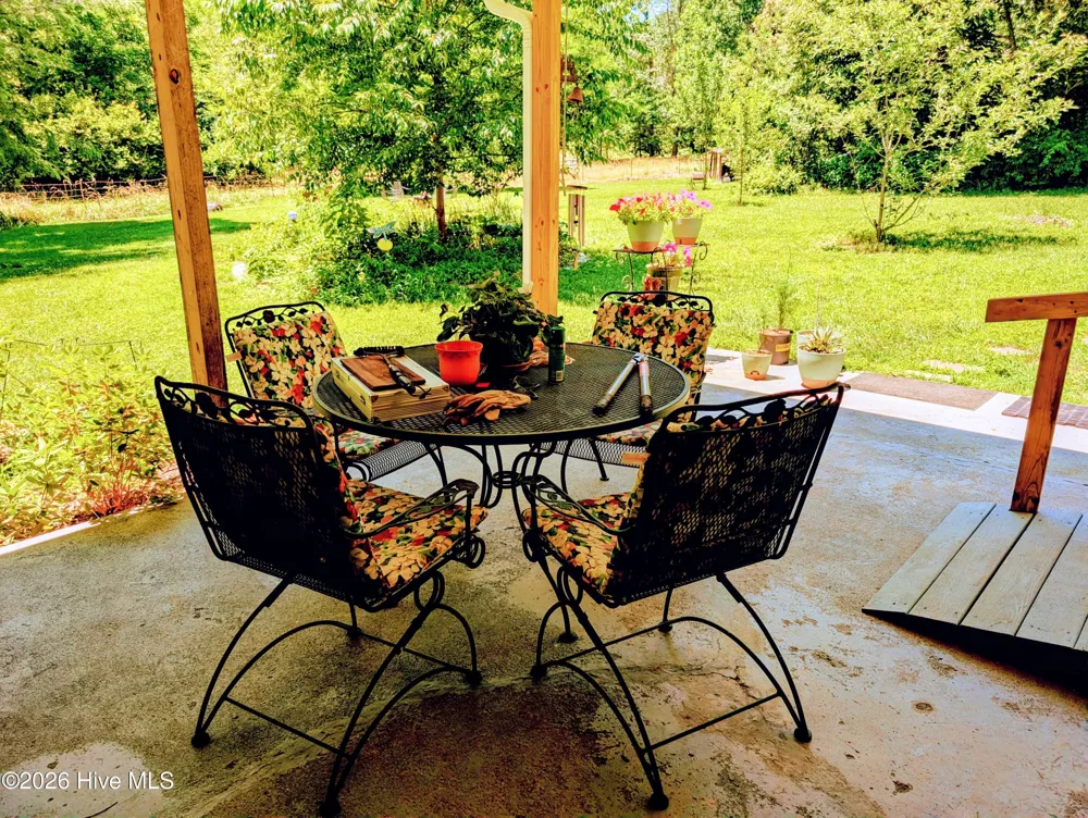 169 E Vineyard Road Hayesville, NC 28904