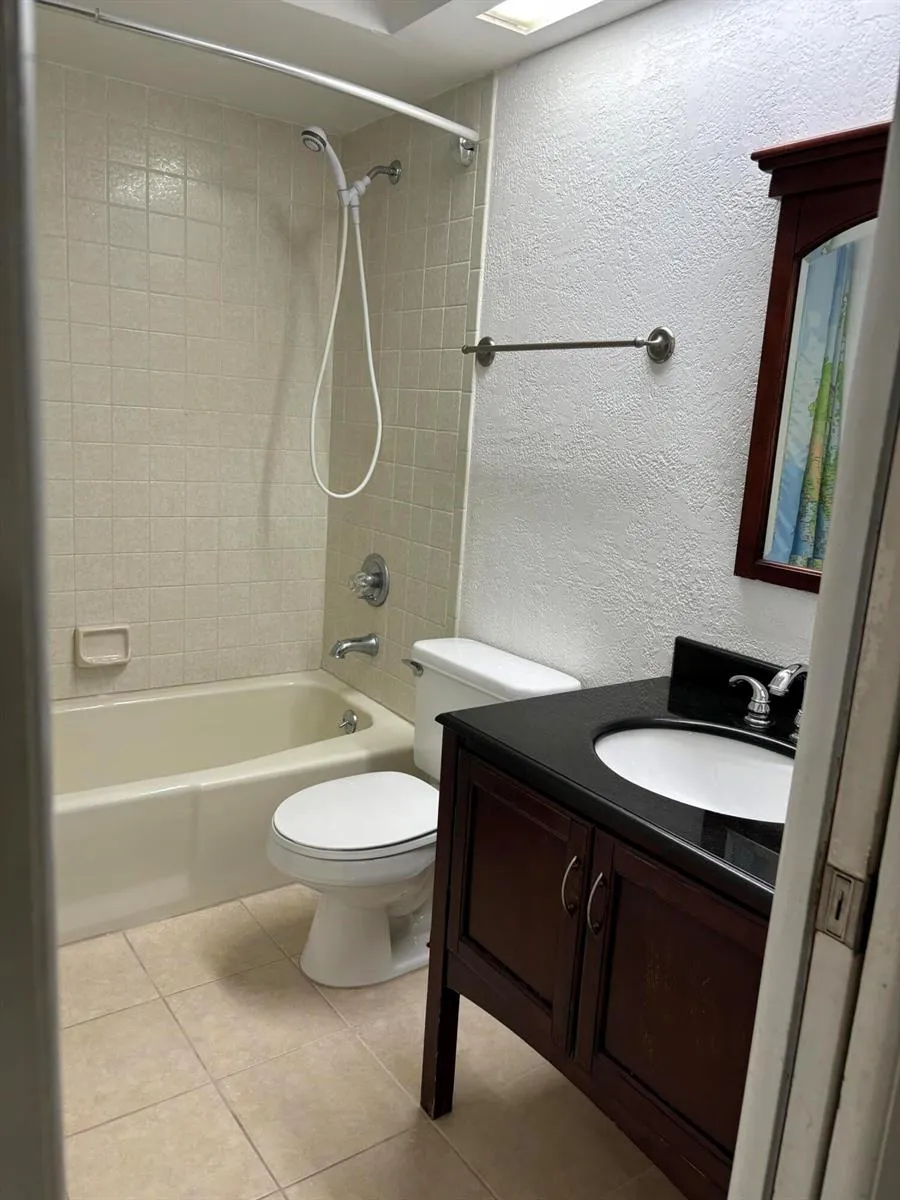 202 SW CRESCENT AVENUE Port St. Lucie, FL 34984