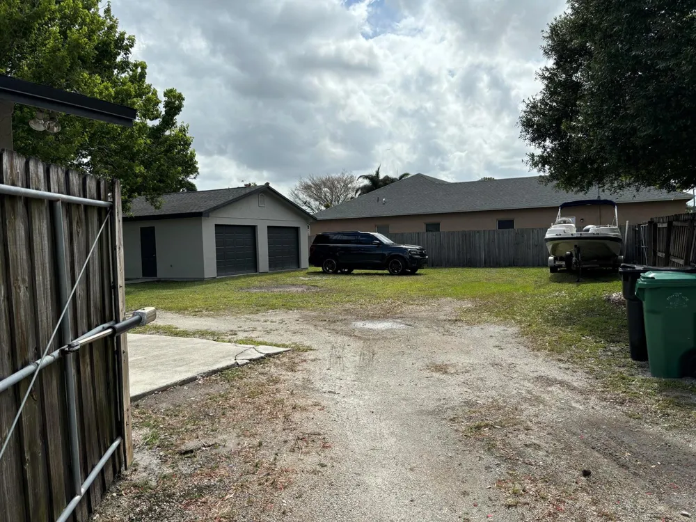 202 SW CRESCENT AVENUE Port St. Lucie, FL 34984