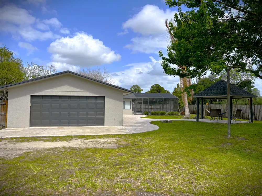 202 SW CRESCENT AVENUE Port St. Lucie, FL 34984