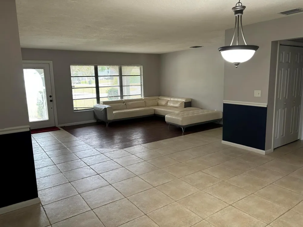202 SW CRESCENT AVENUE Port St. Lucie, FL 34984