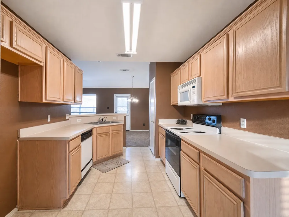 1908 Chapman Drive Lancaster, TX 75134