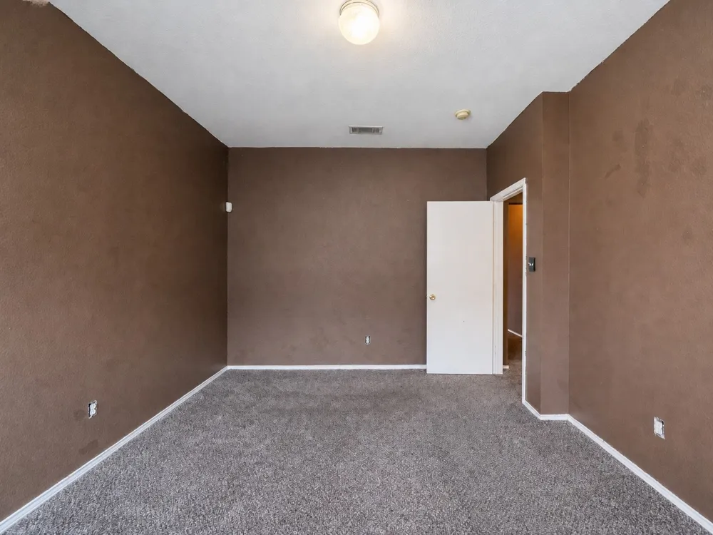 1908 Chapman Drive Lancaster, TX 75134