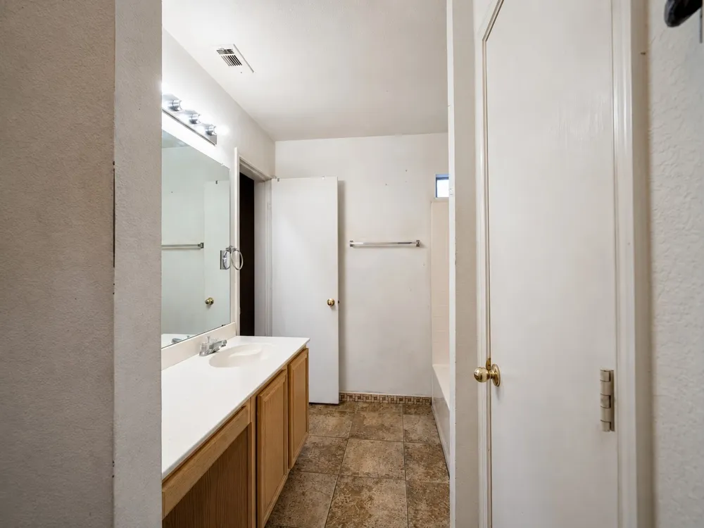 1908 Chapman Drive Lancaster, TX 75134