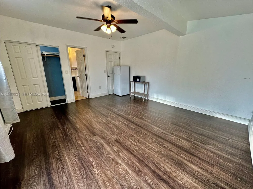 6773 Camelia Dr #efficiency Miramar, FL 33023