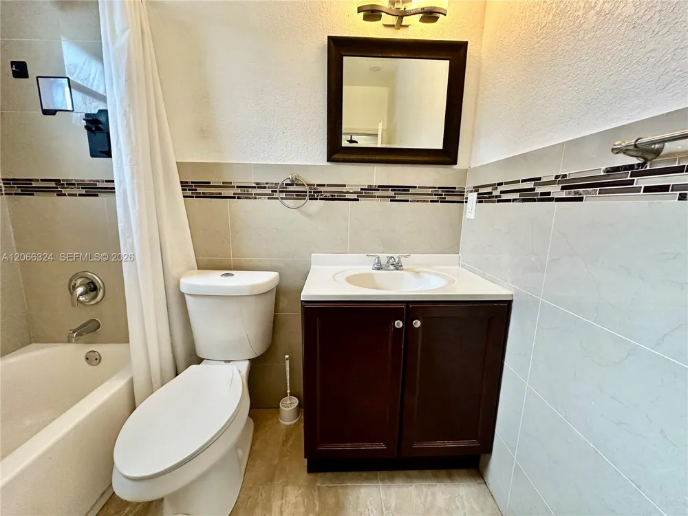 6773 Camelia Dr #efficiency Miramar, FL 33023