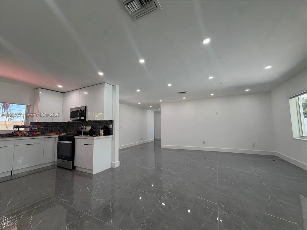 9934 SW 195th St Cutler Bay, FL 33157