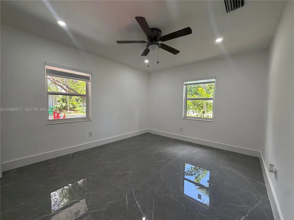 9934 SW 195th St Cutler Bay, FL 33157