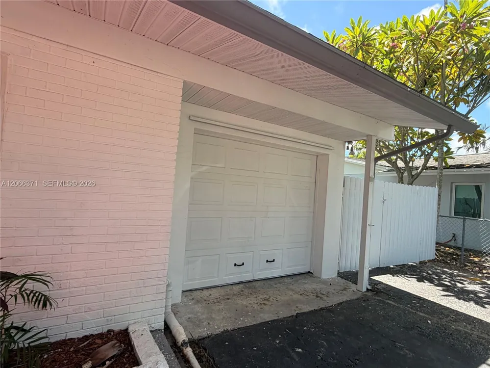 9934 SW 195th St Cutler Bay, FL 33157