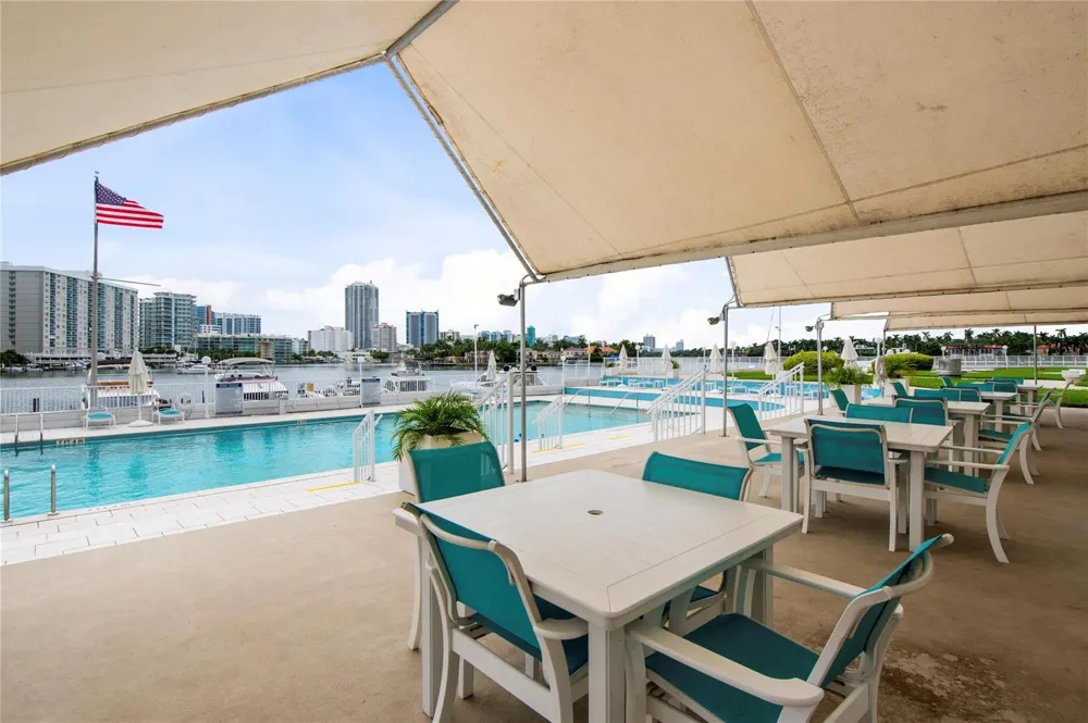 900 Bay Drive #303 Miami Beach, FL 33141