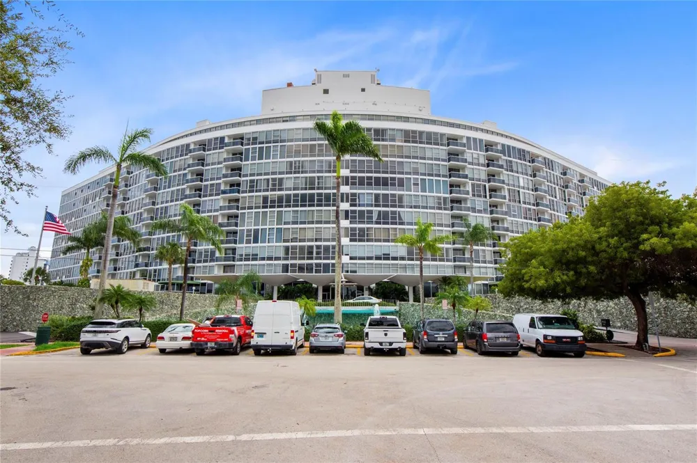 900 Bay Drive #303 Miami Beach, FL 33141