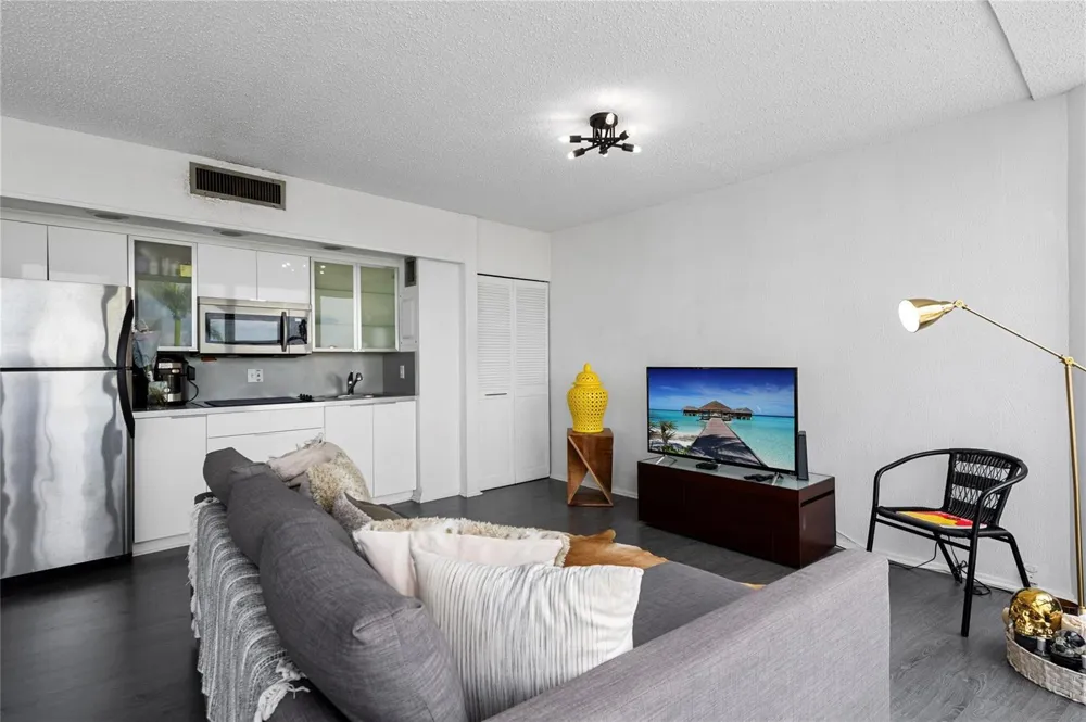 900 Bay Drive #303 Miami Beach, FL 33141