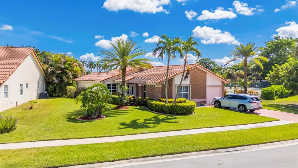 19626 Sea Pines Way Boca Raton, FL 33498