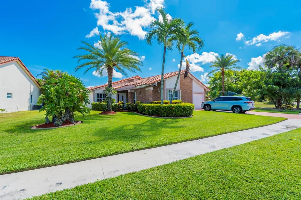 19626 Sea Pines Way Boca Raton, FL 33498