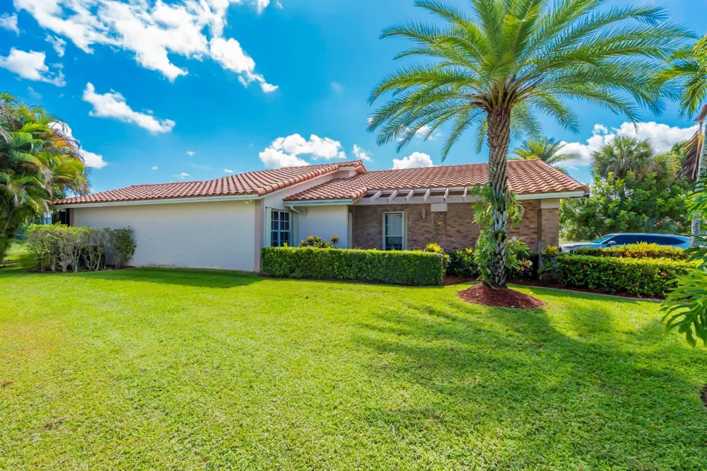 19626 Sea Pines Way Boca Raton, FL 33498
