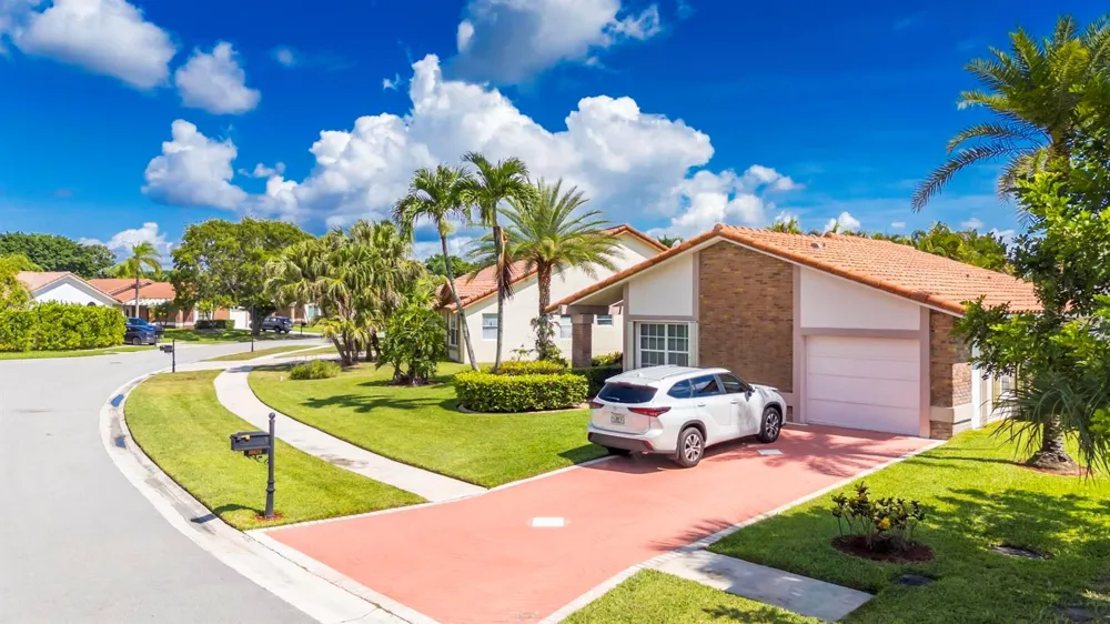 19626 Sea Pines Way Boca Raton, FL 33498
