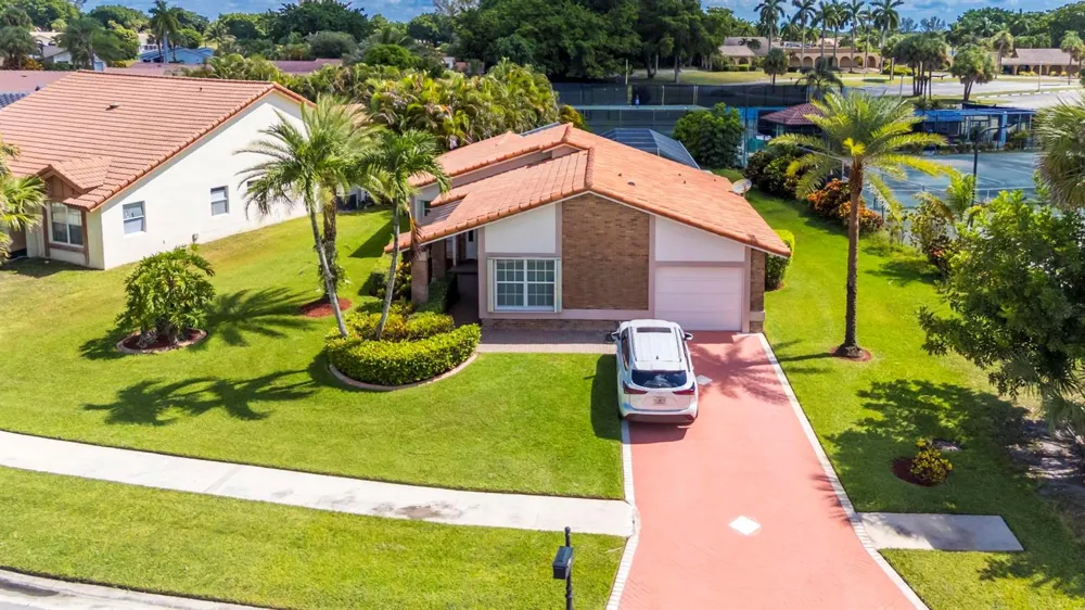 19626 Sea Pines Way Boca Raton, FL 33498