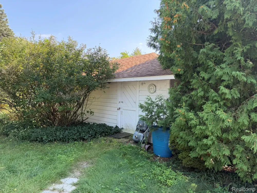 10704 Us Highway 31 Free Soil Village, MI 49411