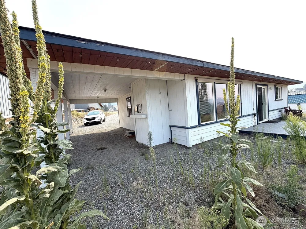 62 HERON LOOP Republic, WA 99166