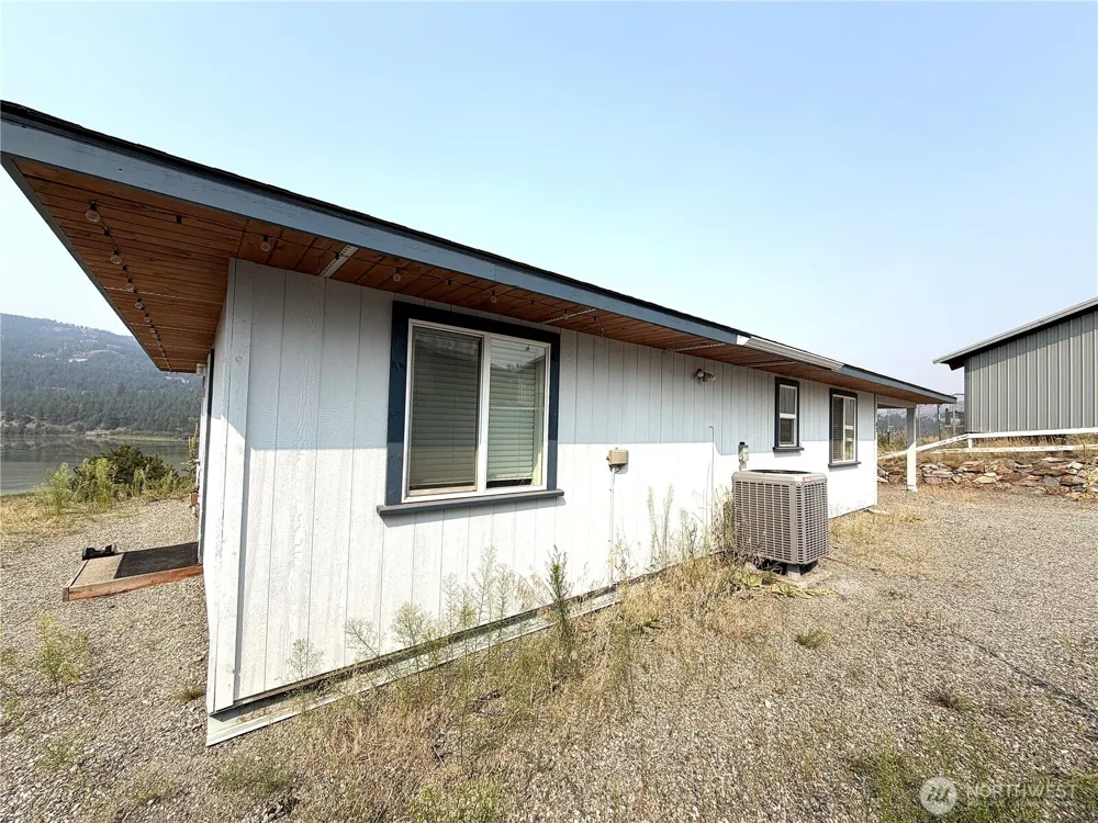 62 HERON LOOP Republic, WA 99166