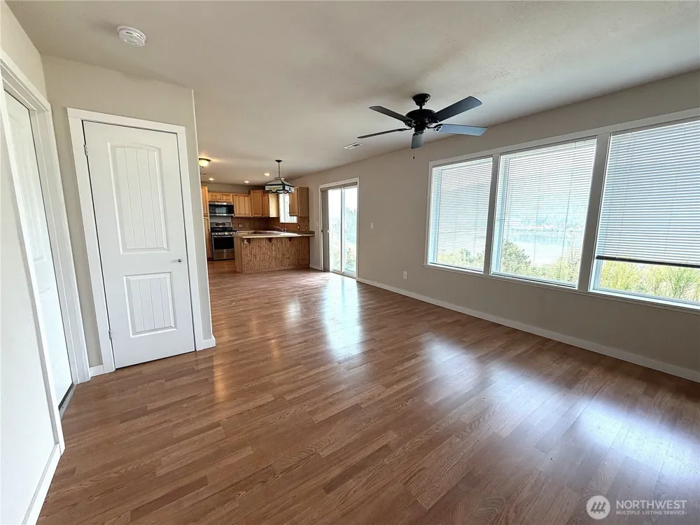 62 HERON LOOP Republic, WA 99166